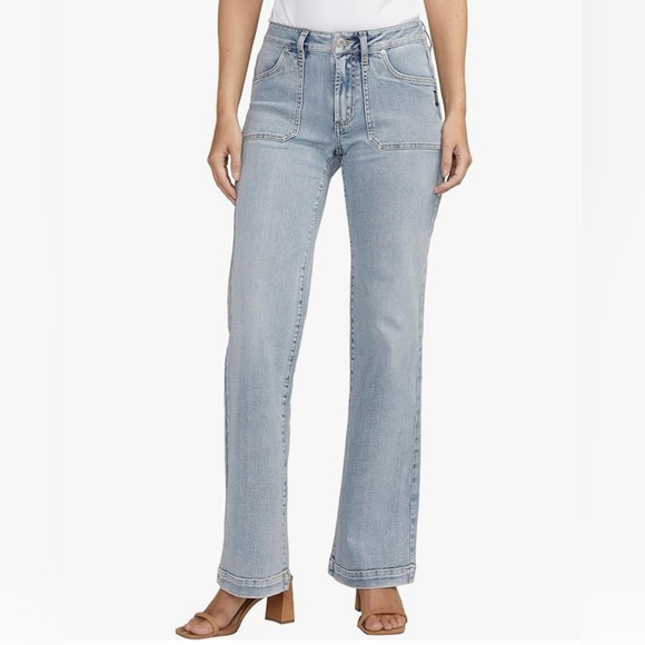 Silver Jeans Co. Women's Suki Mid Rise Curvy Fit Trouser Leg Jeans - Picture 2 of 3